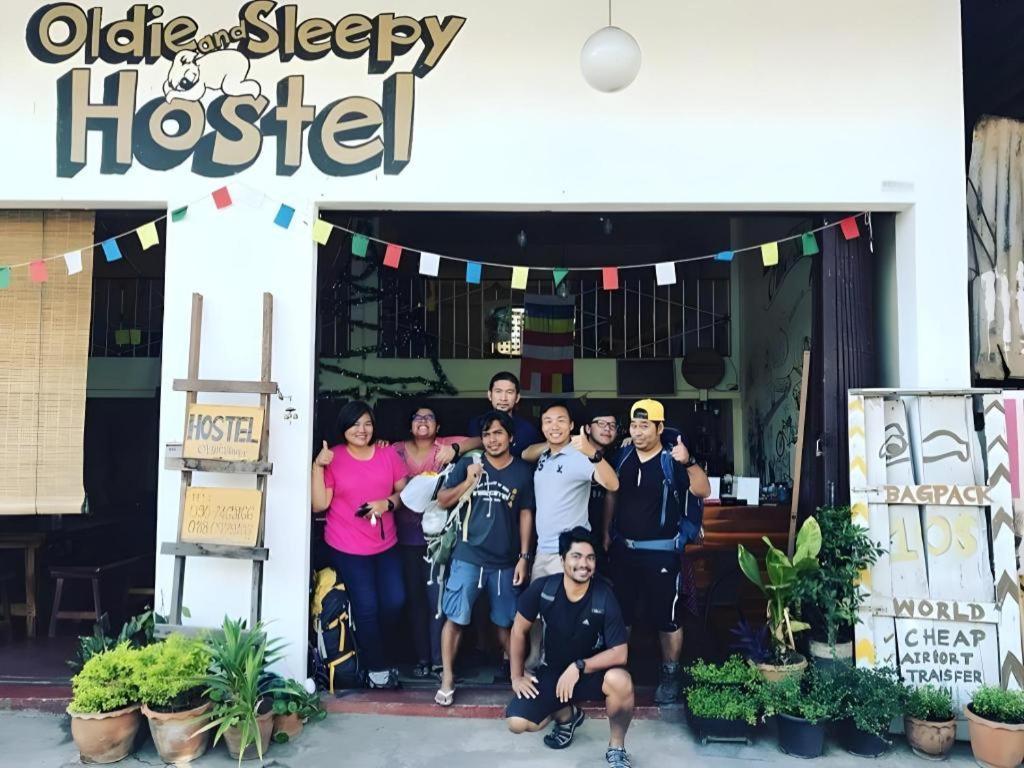 Oldie And Sleepy Hostel Udon Thani Zewnętrze zdjęcie