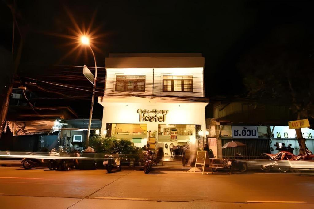 Oldie And Sleepy Hostel Udon Thani Zewnętrze zdjęcie