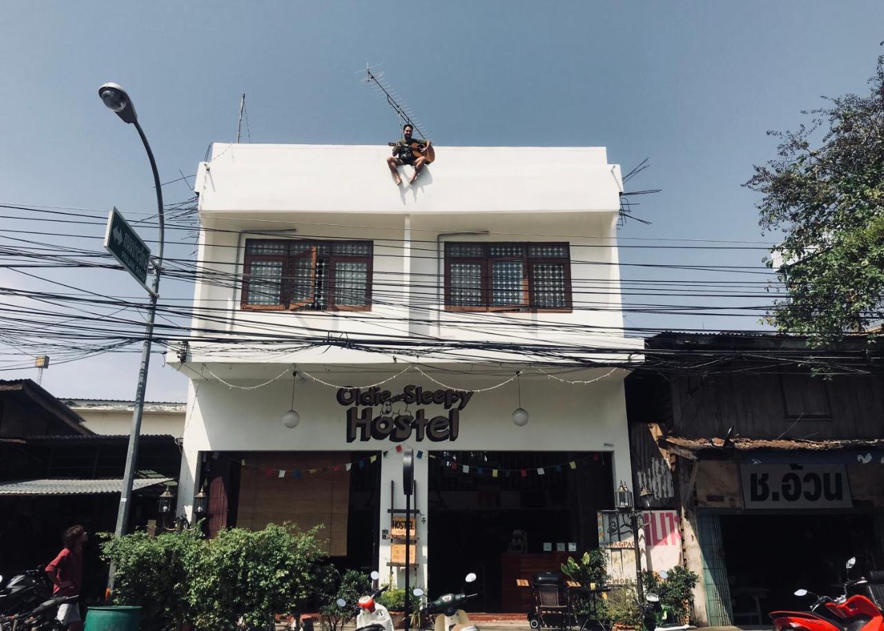 Oldie And Sleepy Hostel Udon Thani Zewnętrze zdjęcie